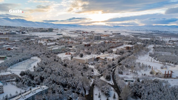 Atatürk Üniversitesİ, dünyanın en yeşil 250 Üniversitesi arasında yer aldı.
